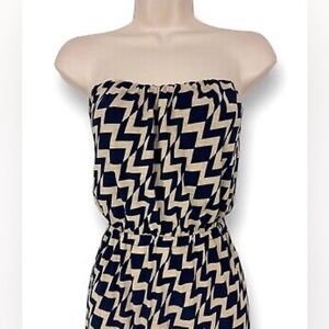 Three Pink Hearts, Trixxi Maxi Dress, Navy/Tan Geometric Print, EUC, Size Small